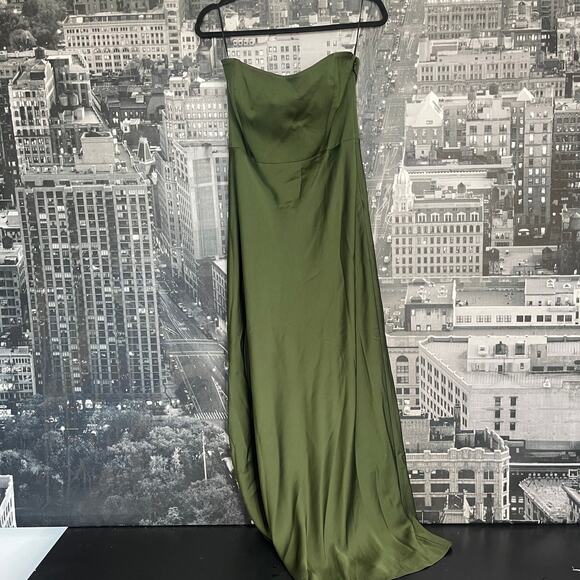 NWT Park & Fifth Brodie Dress Women's Size Medium Olive Green - Picture 2 of 7